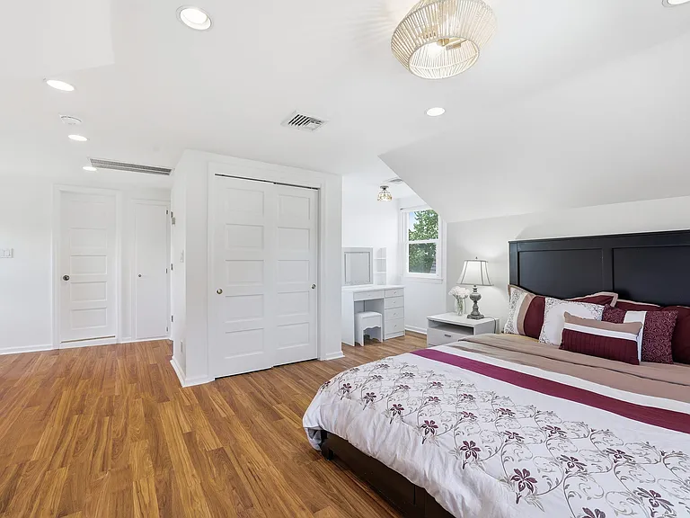 1415 Park Ave — Photo 19