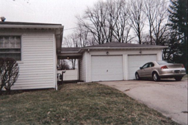 2nd image of 987 Kentland Dr