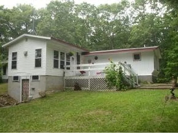 N2447 W Pine Cir, Redgranite, WI 54970