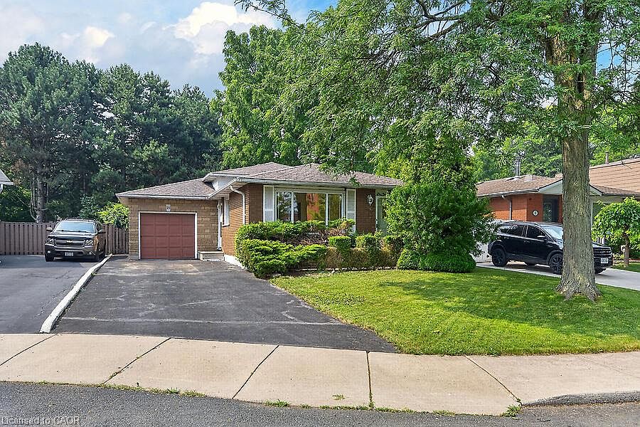 1st image of 16 Sunshine Ct
