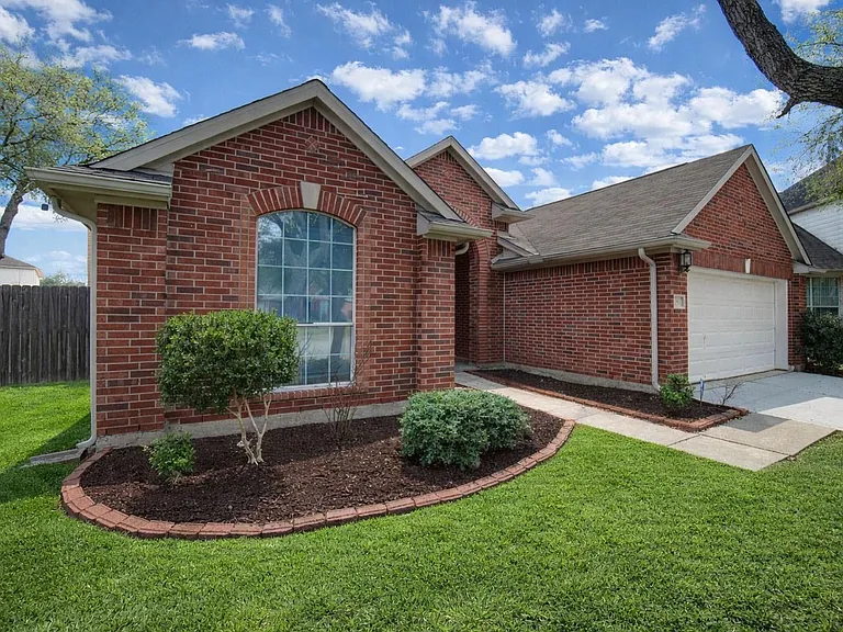 14802 Newton Falls Ln — Photo 2