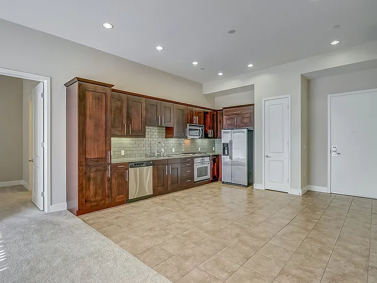 Axis 2300 Apartments — Photo 111