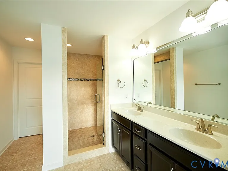 11458 Hayloft Ln — Photo 44