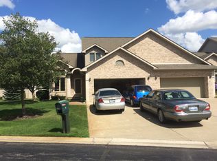 667 Olde Ivy Ln, Howell, MI 48843