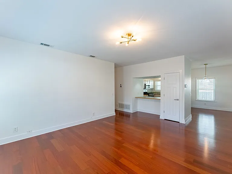 1209 E 3rd St — Photo 5