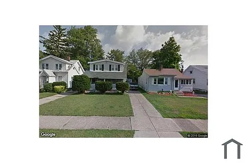 19401 Tyronne Ave Photo 1