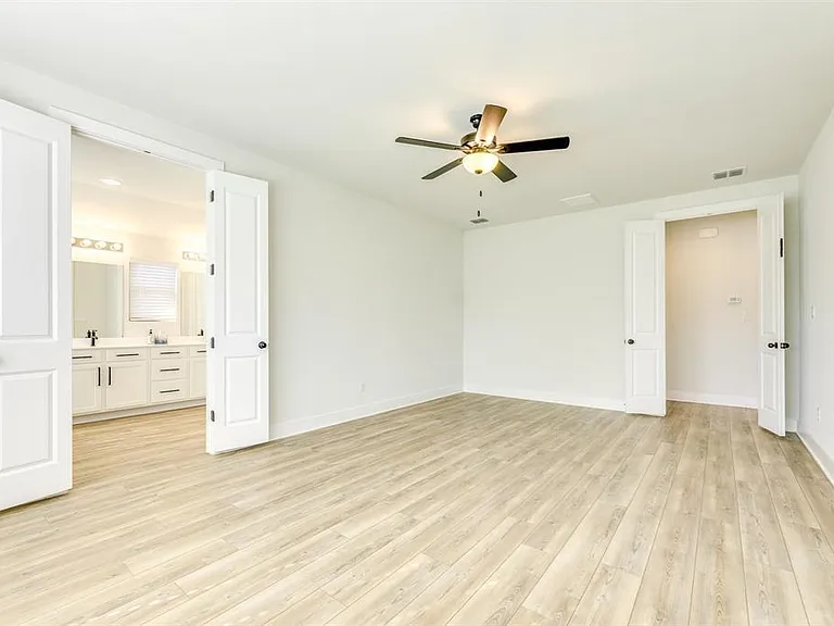 122 Biscayne Bay Bnd — Photo 14