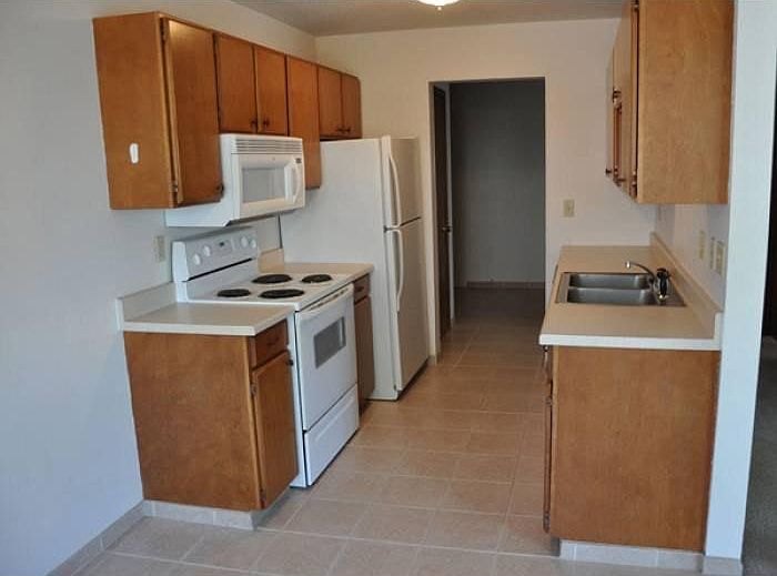 1st image of 1122 27th Ave S APT 10