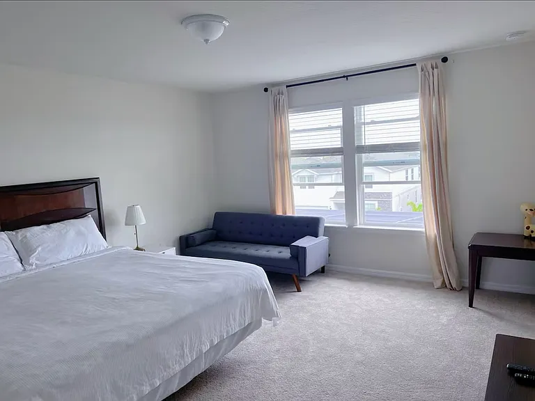 372A Pacific Ln — Photo 29
