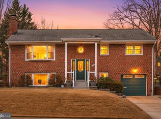 524 N Longfellow St, Arlington, VA 22203