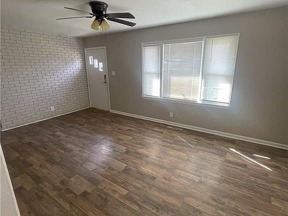 2nd image of 1835 Clay St