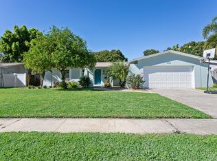 6074 16th Ln NE, Saint Petersburg, FL 33703