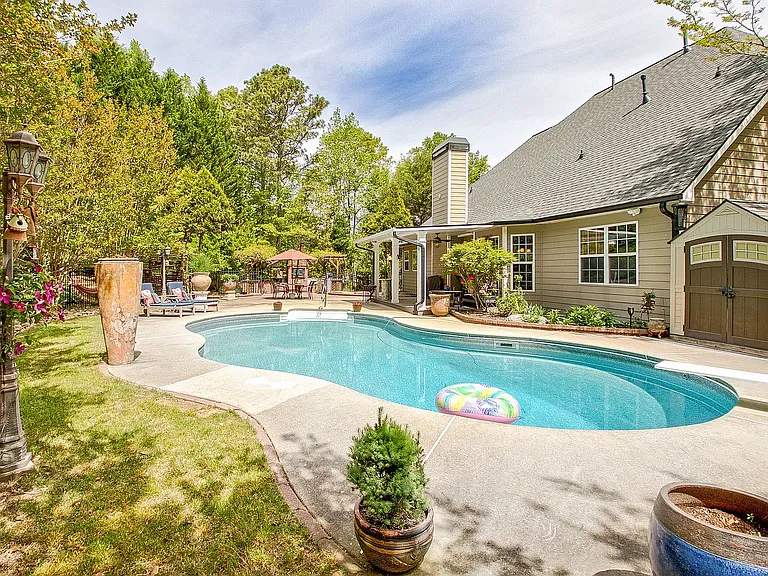 374 Persimmon Dr — Photo 51