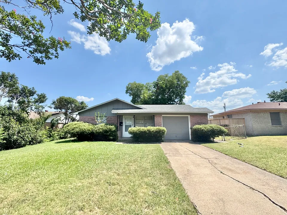 2206 Norma Dr