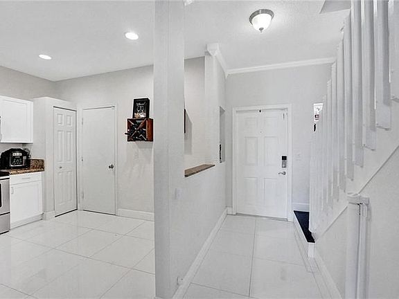 5th image of 5484 NW 90th Ave