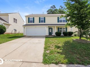 128 Wood Hollow Ct, Mount Holly, NC 28120