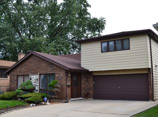 11207 S Whipple St, Chicago, IL 60655