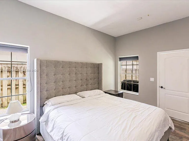 21475 SW 90th Pl — Photo 16