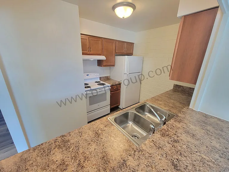 Parkview East — Photo 6