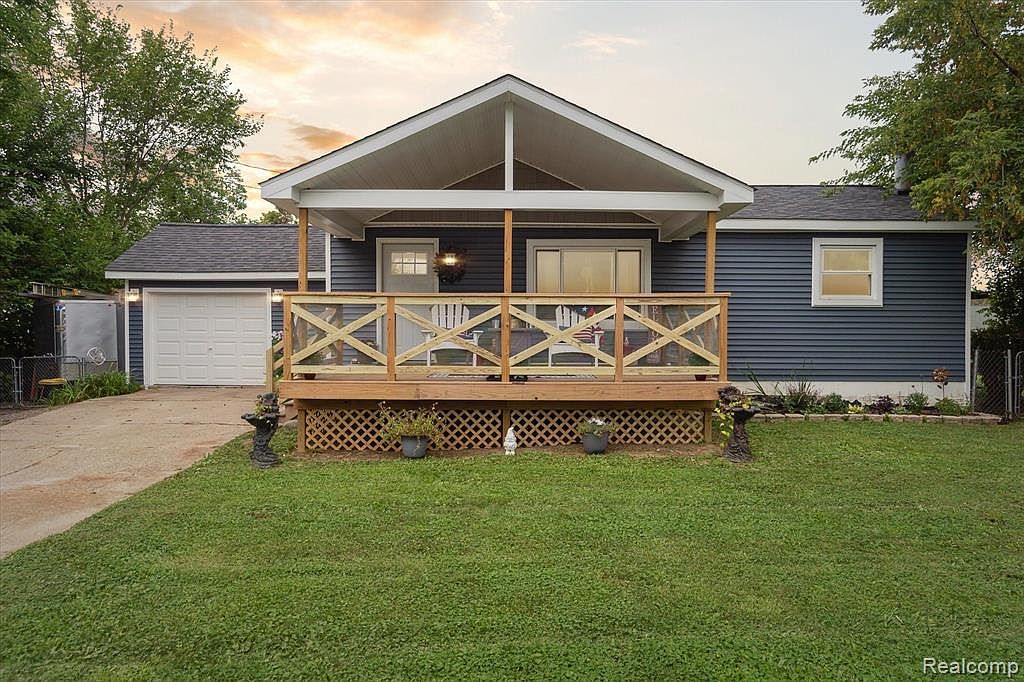 8160 Fenton Rd, Grand Blanc, MI 48439 Zillow