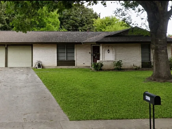 4327 Valleyfield, San Antonio, TX 78222