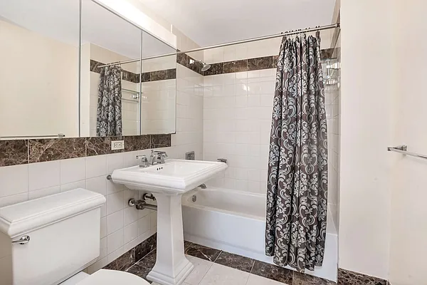 Rented by Compass | media 5