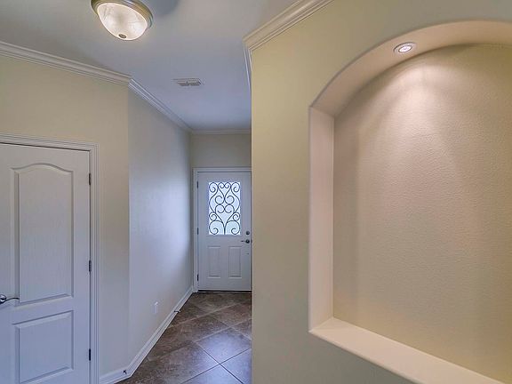 4th image of 1205 Ambrosia Dr