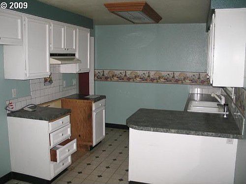 4th image of 10308 NW 20th Ave