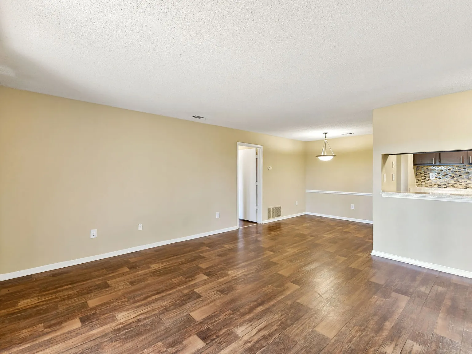 Woodland Trace Apartments — Photo 4