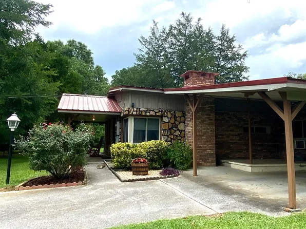 7268 Glass Dr, Bessemer, AL 35023