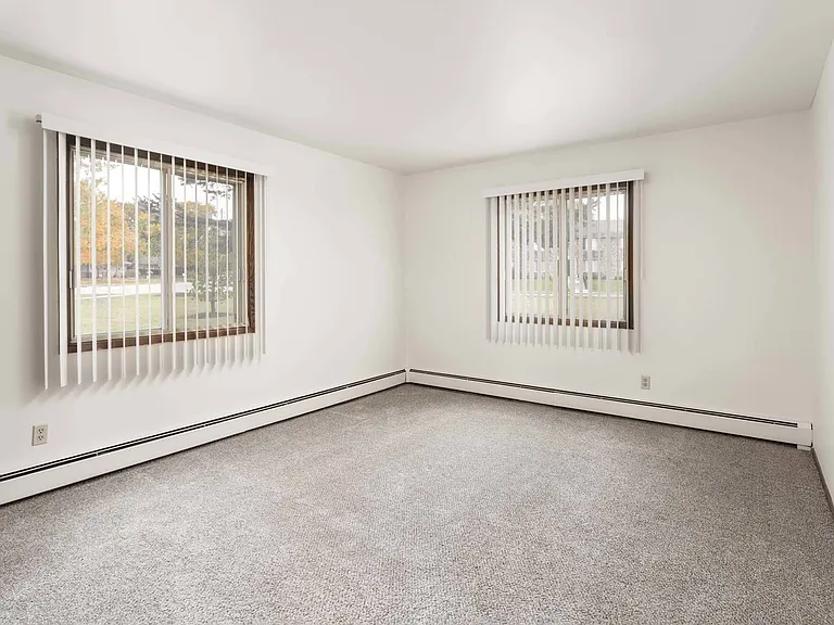 Stone Point Apartments Bedroom