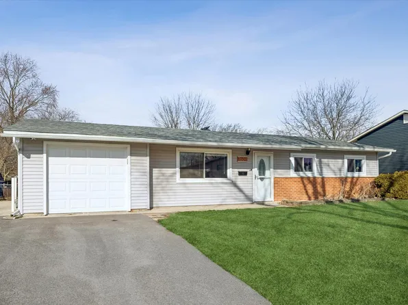 7604 Cumberland Dr, Hanover Park, IL 60133