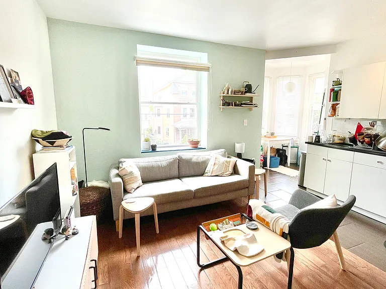 937 S Saint Bernard St #2 — Photo 6