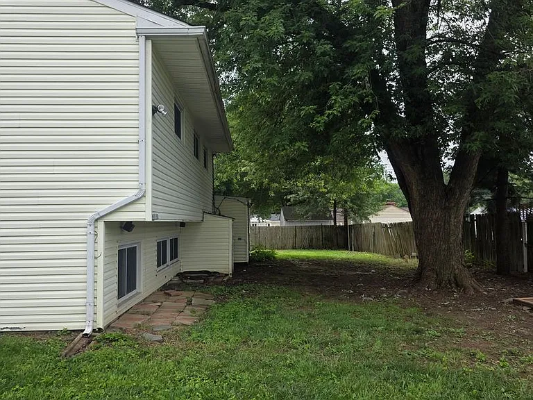 7 Todd Ln — Photo 27