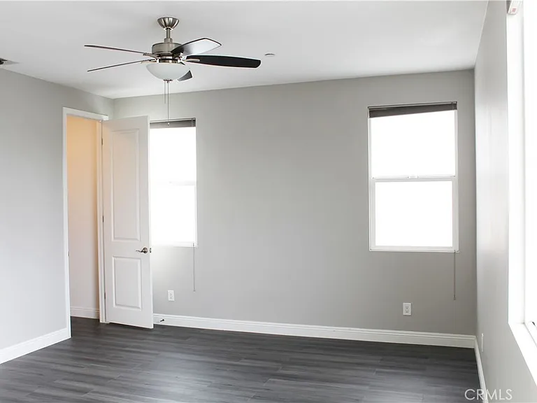 155 Flower St #A — Photo 9