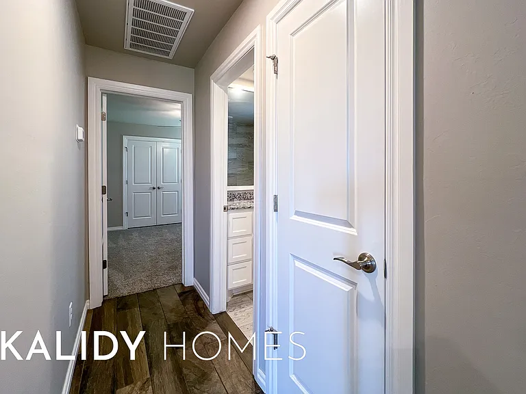 3324 Lola Ct — Photo 33
