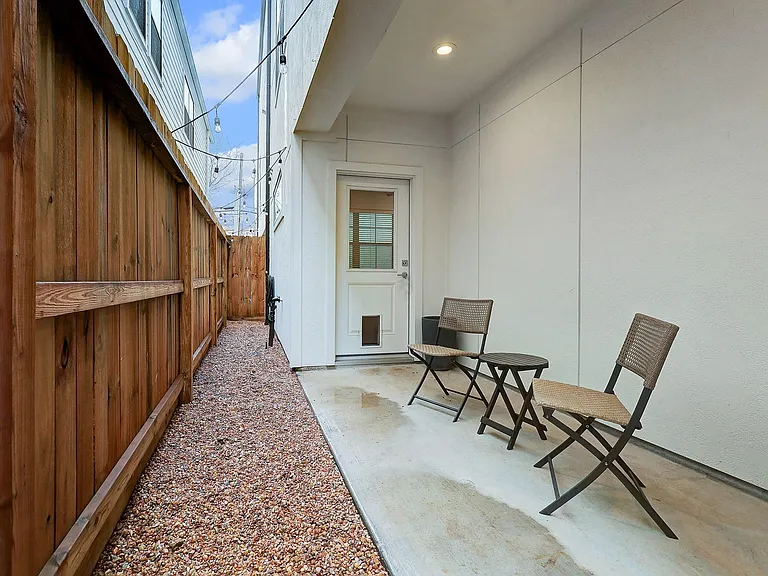 4214 Eli St #B — Photo 34