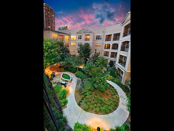 Courtyard with grilling station