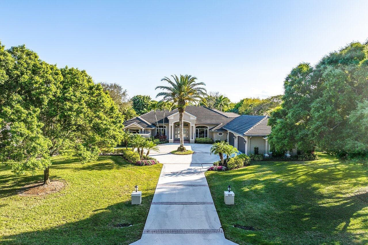 HTM★ 5573 High Flyer Road N, Palm Beach Gardens, FL 33418 | Zillow
