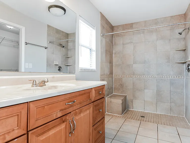 12131 Goldenstar Ln — Photo 12