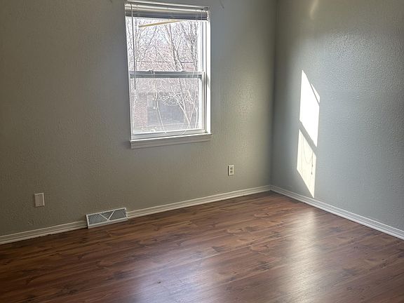 3rd image of 3023 Aspen Dr #10918986
