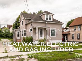 918 S 19th St, Manitowoc, WI 54220