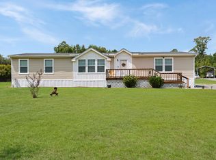 1289 Long Acre Dr, Bonneau, SC 29431