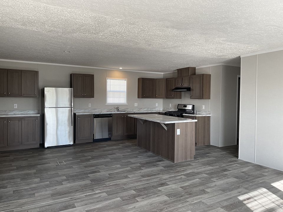 2nd image of 725 Morgan Dr #725