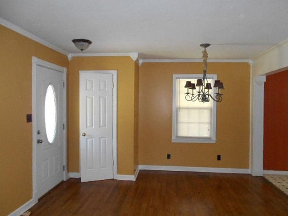 2nd image of 5750 Knowles Dr