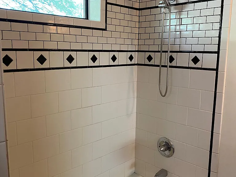 1009 N Queen Ave — Photo 10