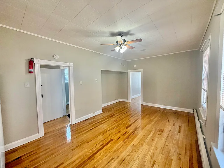 212 Plainfield Ave #2 — Photo 8
