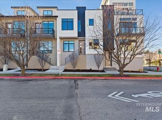 3587 N Adams St BUILDING B-30, Garden City, ID 83714