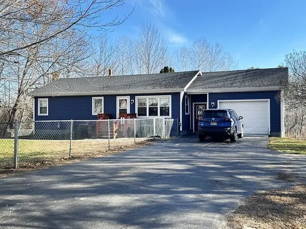 890 Main Street, Monmouth, ME 04259