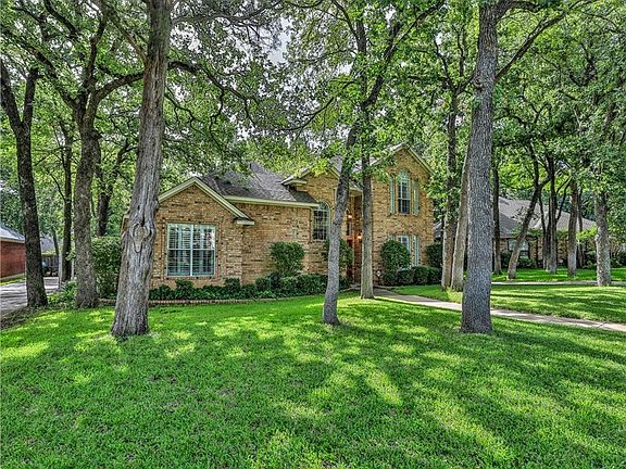 2nd image of 6905 Thornbird Ln